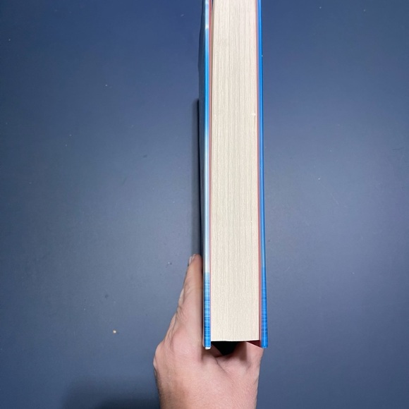 Swan Song by Elin Hilderbrand - hardcover book EUC - Picture 4 of 5